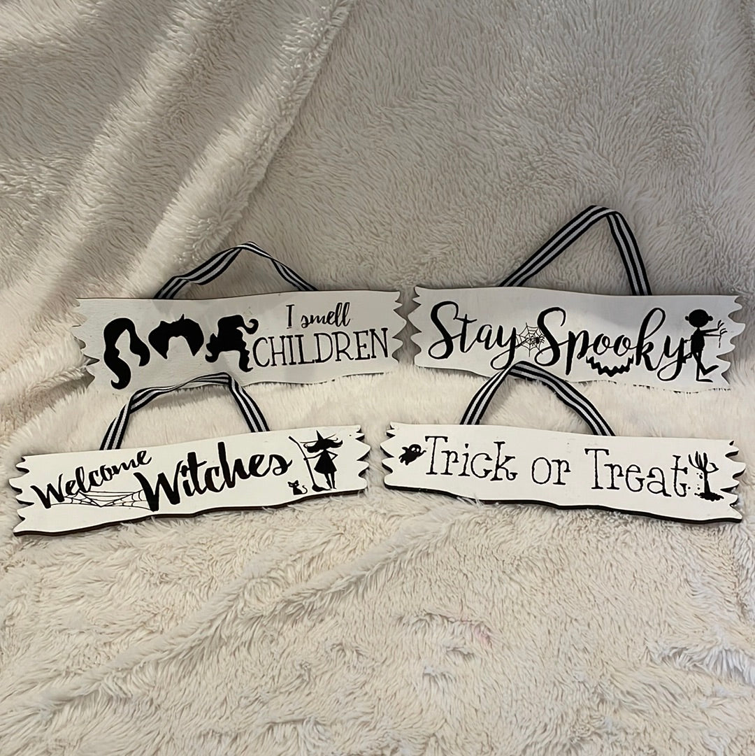 CLEARANCE - Set of 4 Halloween Signs